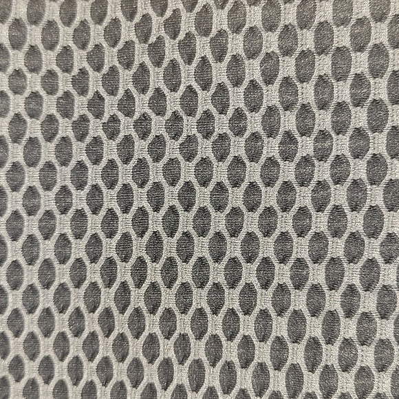 NWT 📦 Honeycomb Butt Scrunch Blk/Grey Capri Leggings - Picture 4 of 14